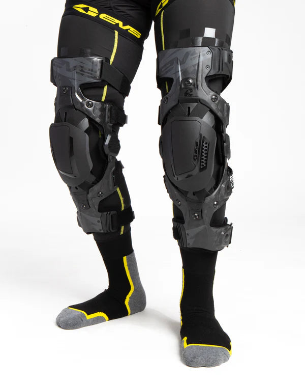 Web Eclipse Knee Brace Black
